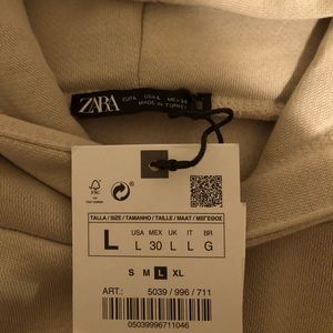 Never been worn new cropped ZARA hoodie